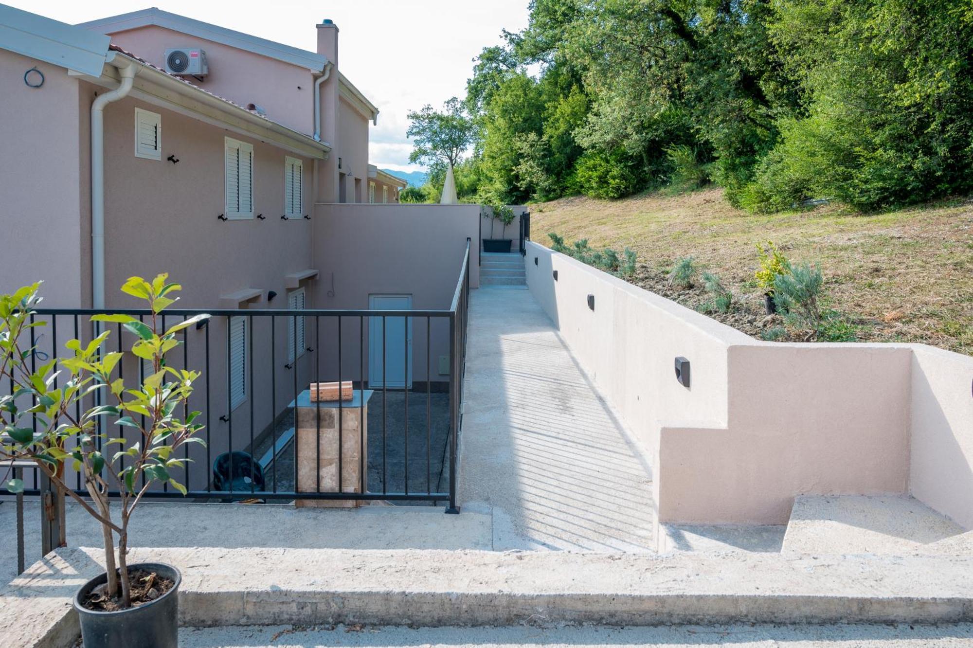 Appartement En Chene Kotor Zewnętrze zdjęcie